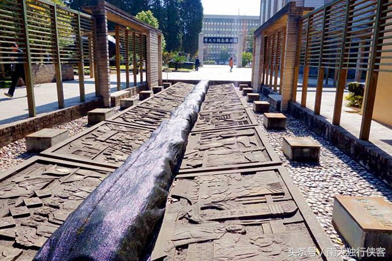 开字打一生肖，牛—坚韧与不屈的象征