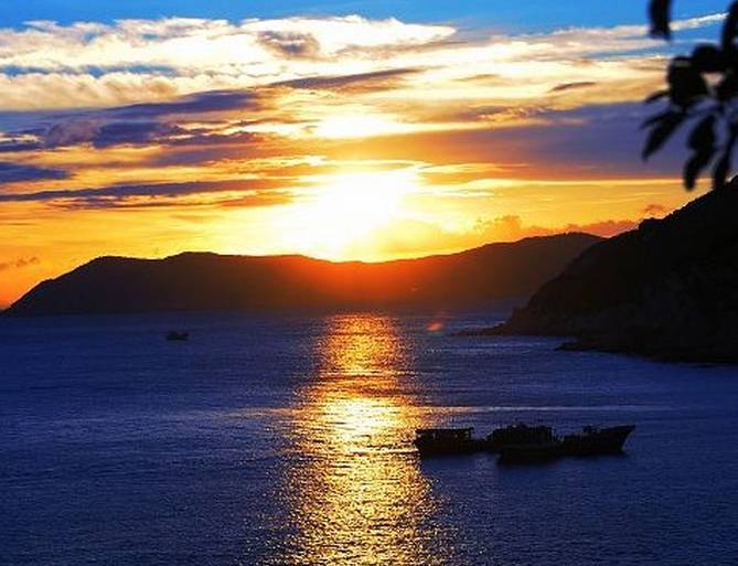 微风夕阳土家寨打一生肖、的温馨解析与文化解答 微风夕阳土家寨打一生肖、的温馨解析与文化解答