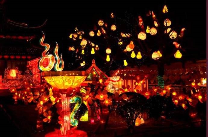 夜神灯火照前程，揭秘夜神灯火打一生肖的谜题与文化寓意